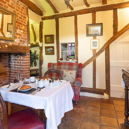 Frogs Hall B&B Eye  Eksteriør bilde
